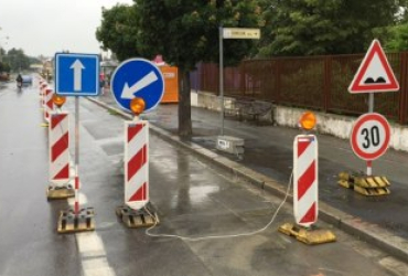 Uzavírka komunikace - Dobřichovice